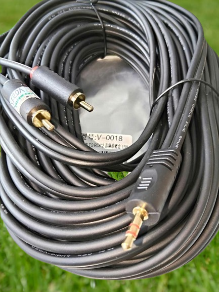 Dây cáp 3.5mm ra 2 RCA dài 15M M-PARD V-0018 - Truyền tải âm thanh chất lượng cao