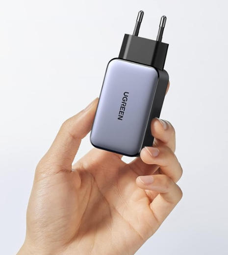 Củ sạc nhanh UGREEN 10335 GaN 65W - 3 cổng sạc (2 USB-C + 1 USB-A) sạc cùng lúc 3 thiết bị